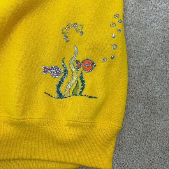 Vintage Hanes Hand Painted Sweatshirt Womens XL Yellow Fish Made in U.S.A Ladies - Picture 5 of 11